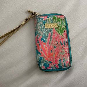Lilly Pulitzer Wristlet in “Let’s Cha Cha”